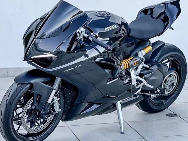 2020-2024 Ducati Panigale V2 Motorcycle Fairings - Black Canada Websites