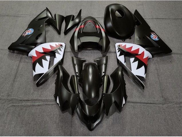 2004-2005 Matte Black Betty Bomber ZX10R Fairings 2004-2005 Matte Black Betty Bomber ZX10R Fairings