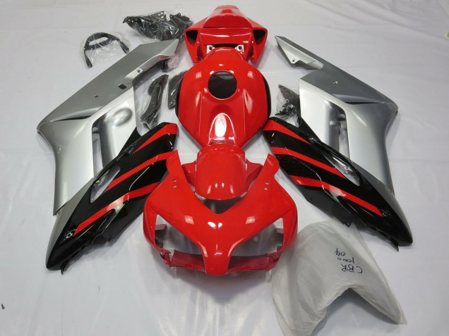 2004-2005 Silver Red and Black CBR1000RR Fairings 2004-2005 Silver Red and Black CBR1000RR Fairings