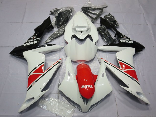 2004-2006 Oem Style Red and White R1 Fairings 2004-2006 Oem Style Red and White R1 Fairings