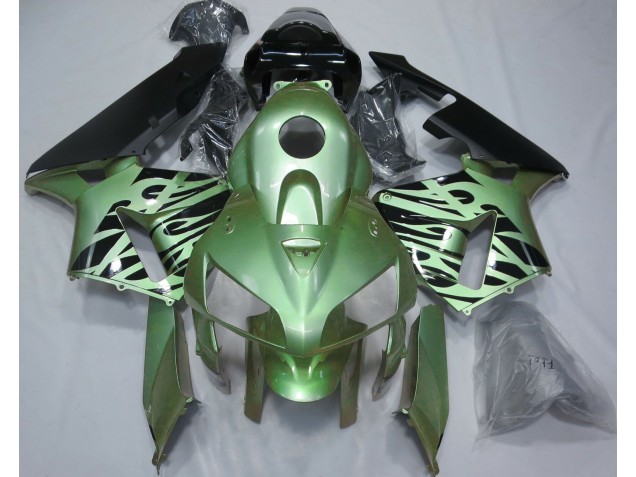 2005-2006 Light Green Flame CBR600RR Fairings 2005-2006 Light Green Flame CBR600RR Fairings