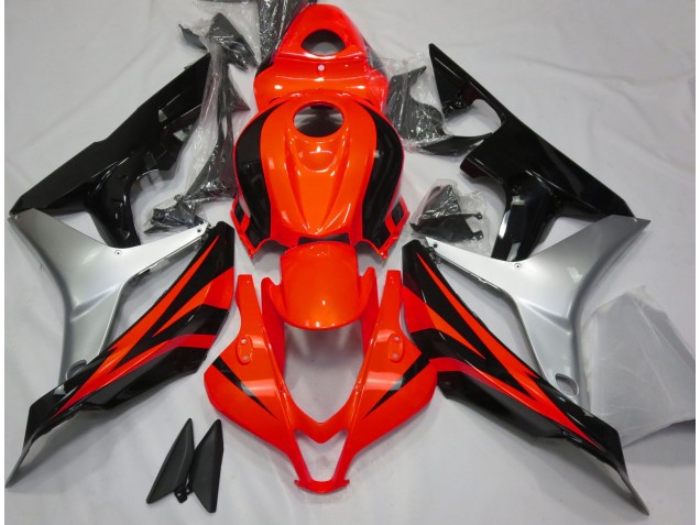 2007-2008 Gloss Red Silver and Black CBR600RR Fairings 2007-2008 Gloss Red Silver and Black CBR600RR Fairings