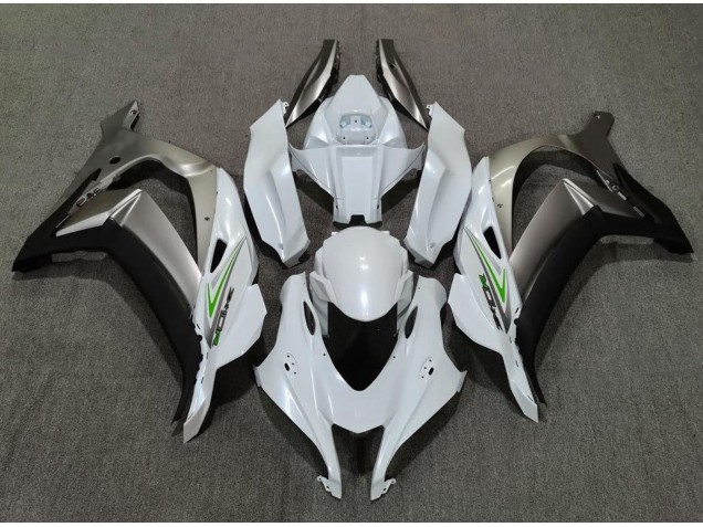 2016-2019 Pearl White and Silver ZX10R Fairings 2016-2019 Pearl White and Silver ZX10R Fairings