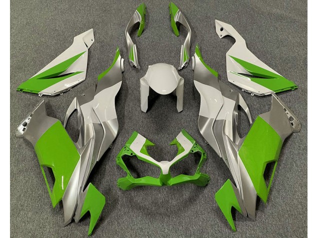 2019-2023 Green White and Silver ZX6R Fairings 2019-2023 Green White and Silver ZX6R Fairings